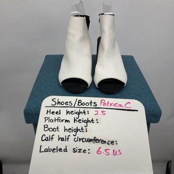 Kenneth Cole White Perforated Pleather Hannon Shootie Almond Nubuck Ankle Boots - Picture 14 of 15